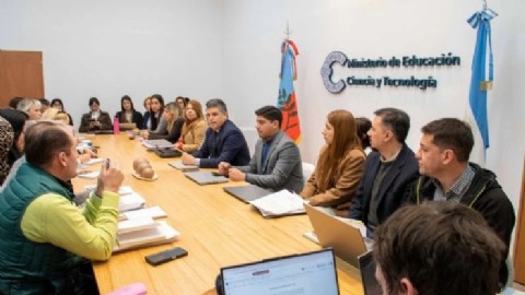 Gremios docentes exigen respuestas concretas y advierten al Gobierno sobre posibles medidas de fuerza