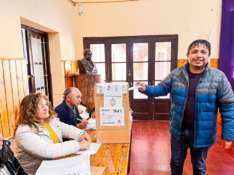 #Elecciones2023: Nóblega, precandidato a diputado nacional pidió que la gente participe "para cuidar la democracia"