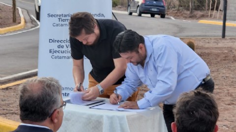 Firmaron un convenio para financiar el desarrollo de ecosistemas científico-tecnológicos en Hualfín