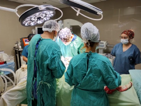 Tras más de una década se realizaron dos trasplantes de córneas en la provincia