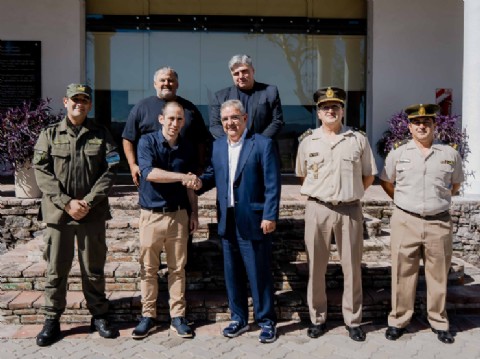 Nahuel Gallo regresó con su familia a Catamarca y fue recibido por Jalil