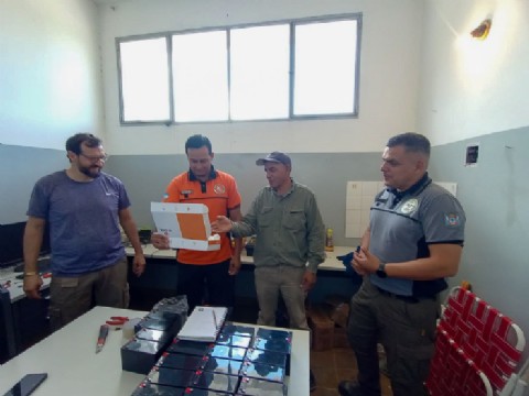 El Ministerio de Seguridad trabaja en la modernización y actualización del sistema de alertas tempranas en el río Ambato