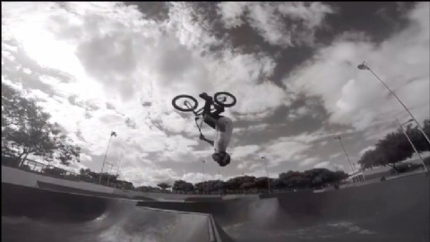 Un catamarqueño y un marplatense debutarán en el campeonato mundial de BMX Freestyle y Skate