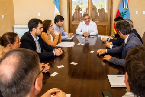 Catamarca firmó un acuerdo con China Energy para desarrollar la minería litífera y el sector agroproductivo