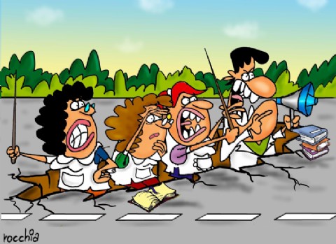 Docentes de Nivel Superior exigen a Jalil la titularización por decreto para más de 500 profesores