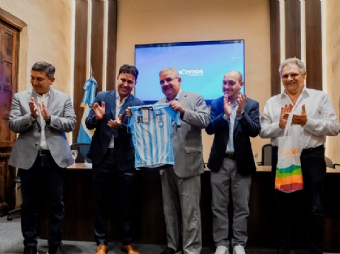 Jalil encabezó la presentación del Campeonato Argentino de Ruta