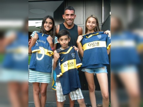 Desde Catamarca el dúo Gold Stars hace vibrar al país con su tema homenaje a Carlitos Tévez