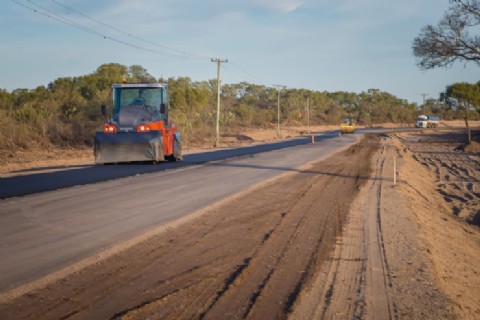Vialidad Provincial avanzó más de un 70 por ciento en la obra de Ruta 7 y estaría lista a fin de año