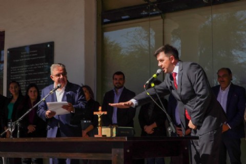 Leonardo Zeballos asumió como nuevo ministro de Desarrollo Productivo
