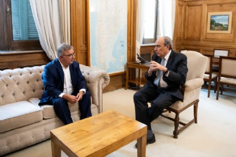 Vuelve el perro arrepentido: a pedido de Milei, Francos se reunirá con Jalil para forzar una alianza