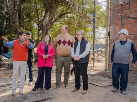 Valle Viejo: Jalil supervisó las obras del moderno Polideportivo que se construye en la localidad