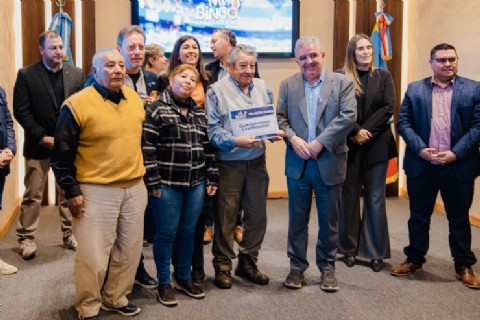Nuevas instituciones sin fines de lucro recibieron aporte de “Mi Bingo Catamarqueño”