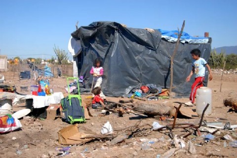 Jalil anota otra contra: el 58 por ciento de niños en Gran Catamarca se encuentra bajo la línea de la pobreza