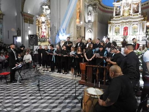 Miles de fieles celebraron la Misa Criolla en honor a la Virgen del Valle