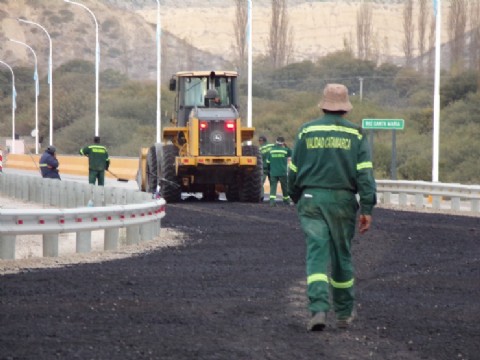 Plan de asfaltado: la Provincia avanza con obras en Santa María y San José