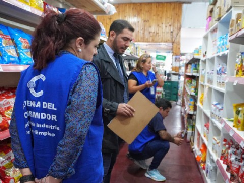 Cuidando el bolsillo: se realizan los testeos de precios previos a la ejecución del programa One Shot Plus