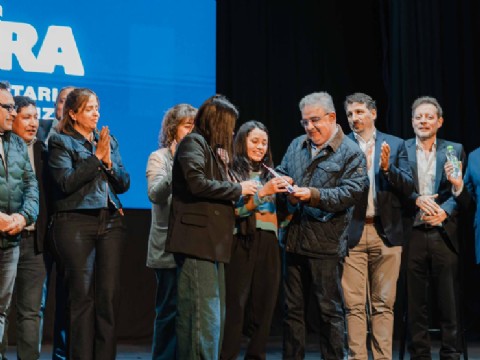 Con apoyo de la Provincia y en articulación con la Universidad Siglo 21, 500 jóvenes accedieron a becas universitarias