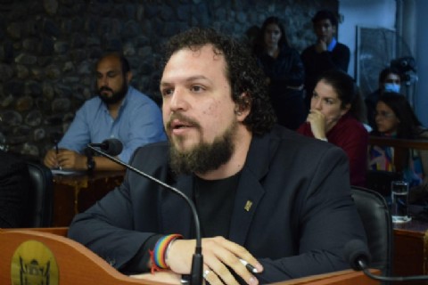 Llueven las chicanas en el recinto: Denett arremetió contra Brizuela por la criptoestafa de Milei