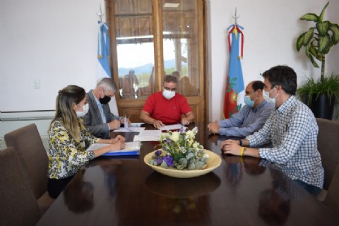 Convenio para el desarrollo del Ecoparque El Jumeal