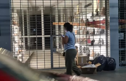 Comerciantes de la provincia temen ante posibles saqueos, mientras la gestión de Jalil le resta importancia