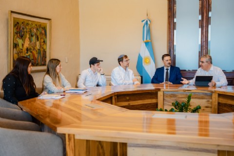 Inversión privada en Belén: Jalil mantuvo un encuentro para afianzar el proyecto de plantación de pistachos
