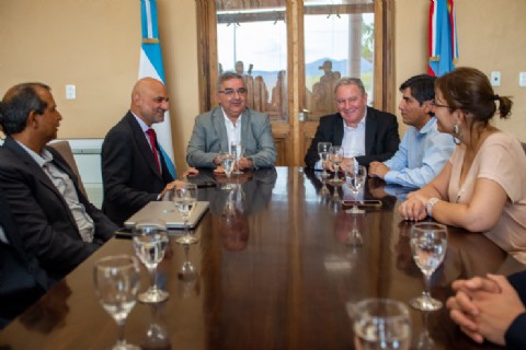 Jalil recibió al embajador de la India y empresarios para dialogar sobre posibles inversiones
