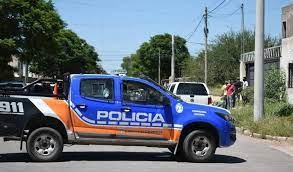 La inseguridad no cesa: destrozaron el blindex de un local y robaron dos aires acondicionados