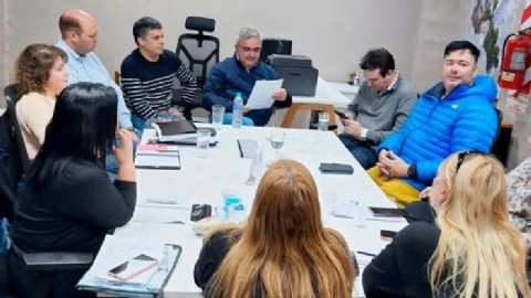 Docentes esperan una propuesta concreta y advierten que "si no hay respuesta, vuelven las medidas de fuerza"
