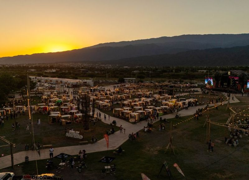 La ministra Roldán dispuso el reintegro del canon a los expositores de la Feria del Patio