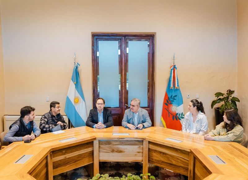 Comitiva de la FAO en Catamarca para profundizar acciones para el control de la plaga de langosta
