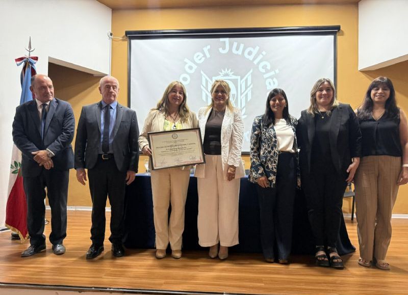 La Provincia incorpora la enseñanza del Juicio por Jurados en las escuelas secundarias