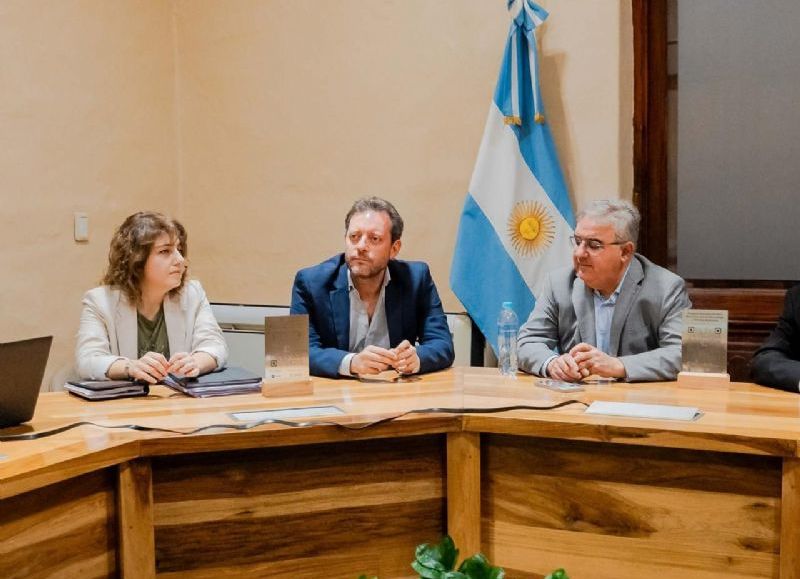 El Gobierno amplía a 500 las becas de formación universitaria junto a la Universidad Siglo 21