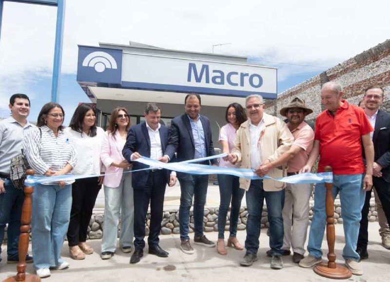 El Banco Macro abrió una sucursal en Santa María