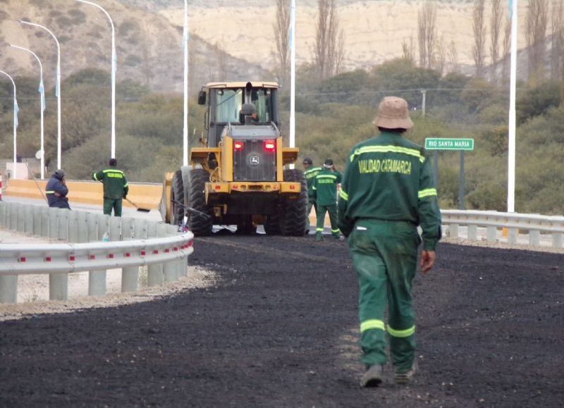 Plan de asfaltado: la Provincia avanza con obras en Santa María y San José