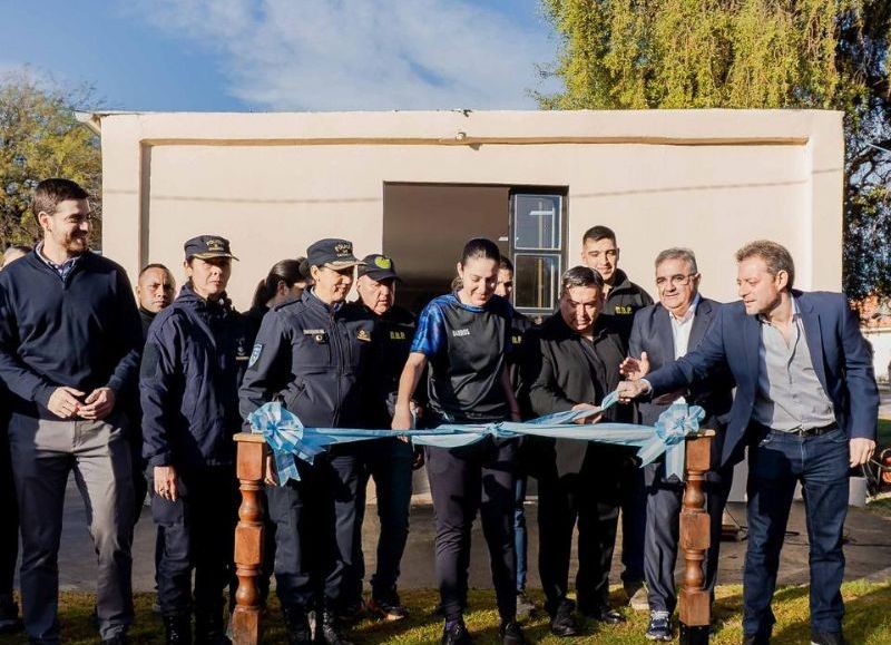Jalil encabezó la inauguración de obras en el Polideportivo Policial